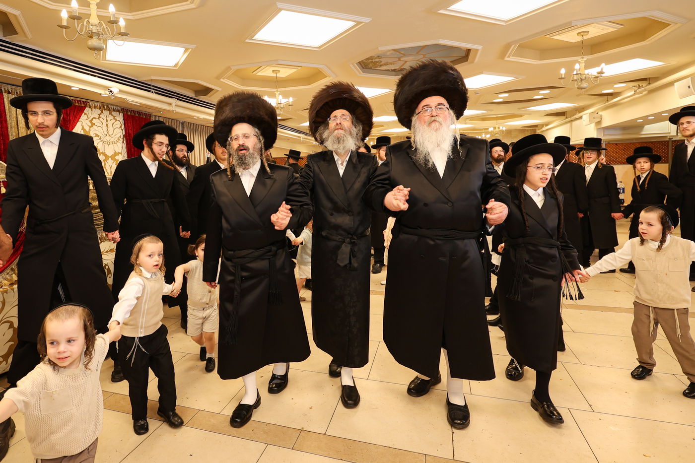 שמחת בר המצווה לנכדו הראשון של הרה"צ רבי אלימלך בידרמן