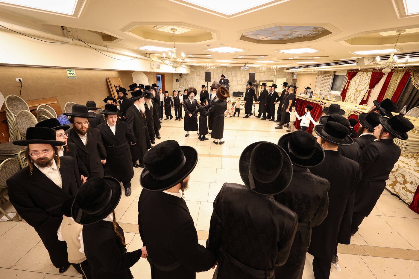 שמחת בר המצווה לנכדו הראשון של הרה"צ רבי אלימלך בידרמן