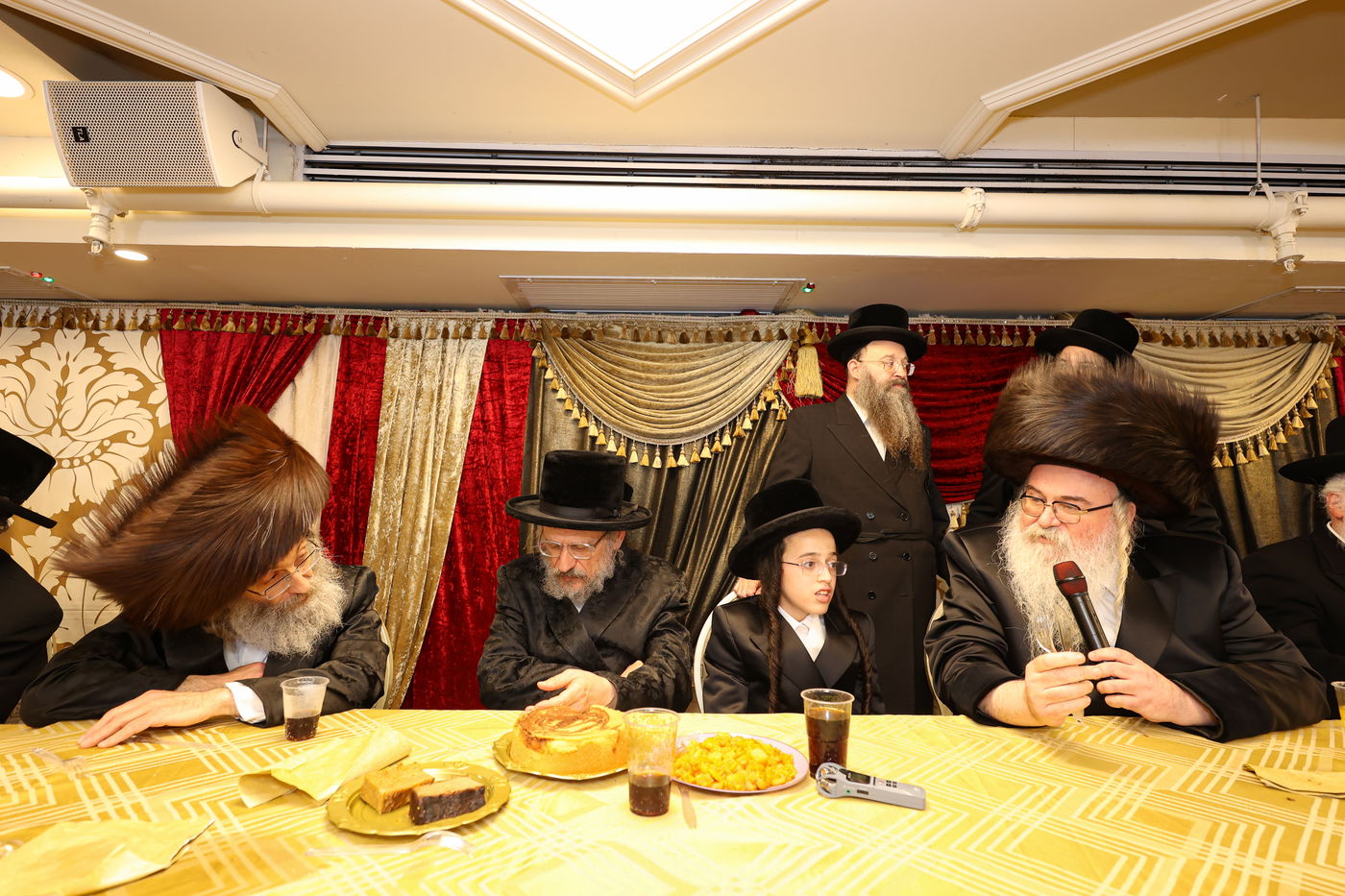 שמחת בר המצווה לנכדו הראשון של הרה"צ רבי אלימלך בידרמן