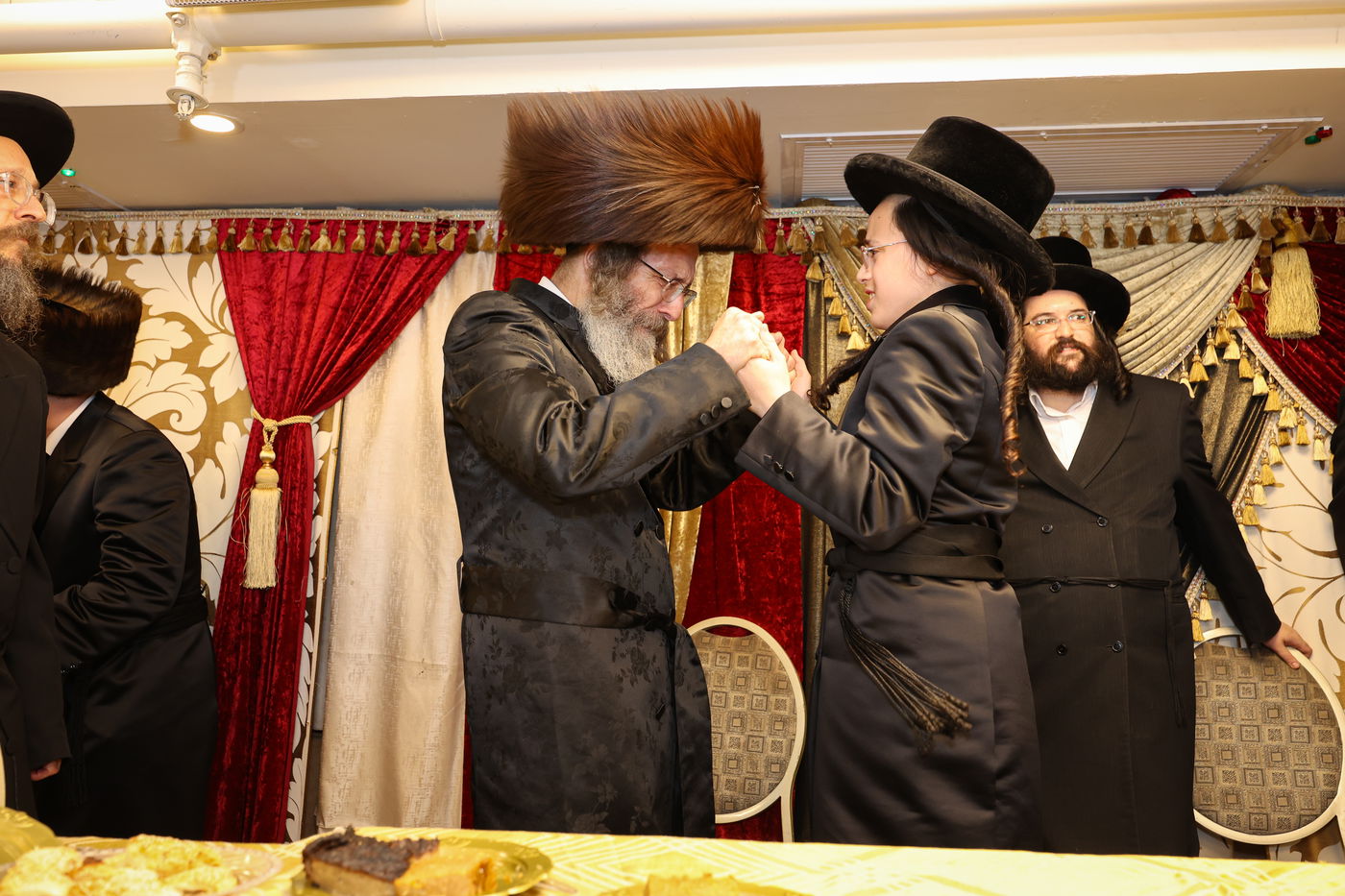 שמחת בר המצווה לנכדו הראשון של הרה"צ רבי אלימלך בידרמן