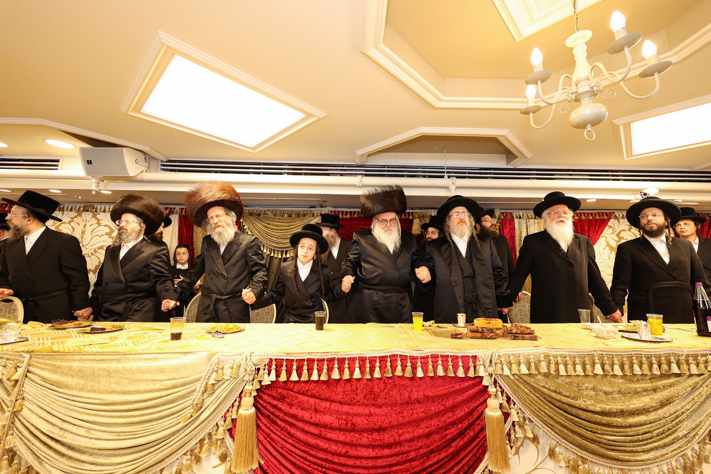 שמחת בר המצווה לנכדו הראשון של הרה"צ רבי אלימלך בידרמן