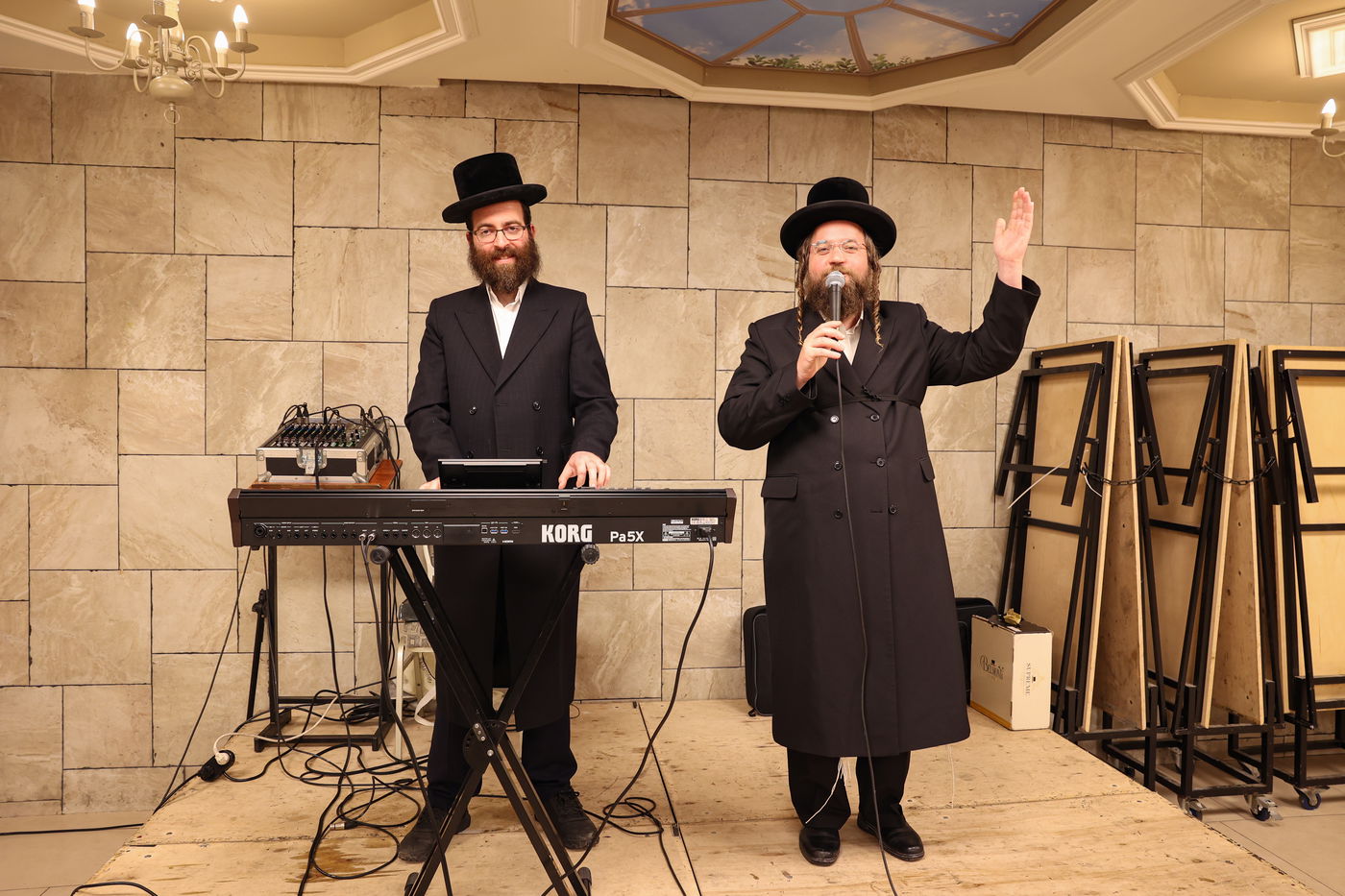 שמחת בר המצווה לנכדו הראשון של הרה"צ רבי אלימלך בידרמן