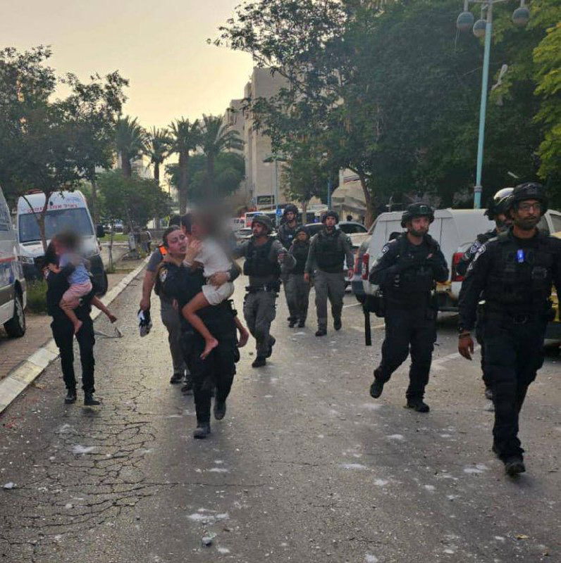 פעילות כוחות המשטרה בזירת הנפילה בבאר שבע