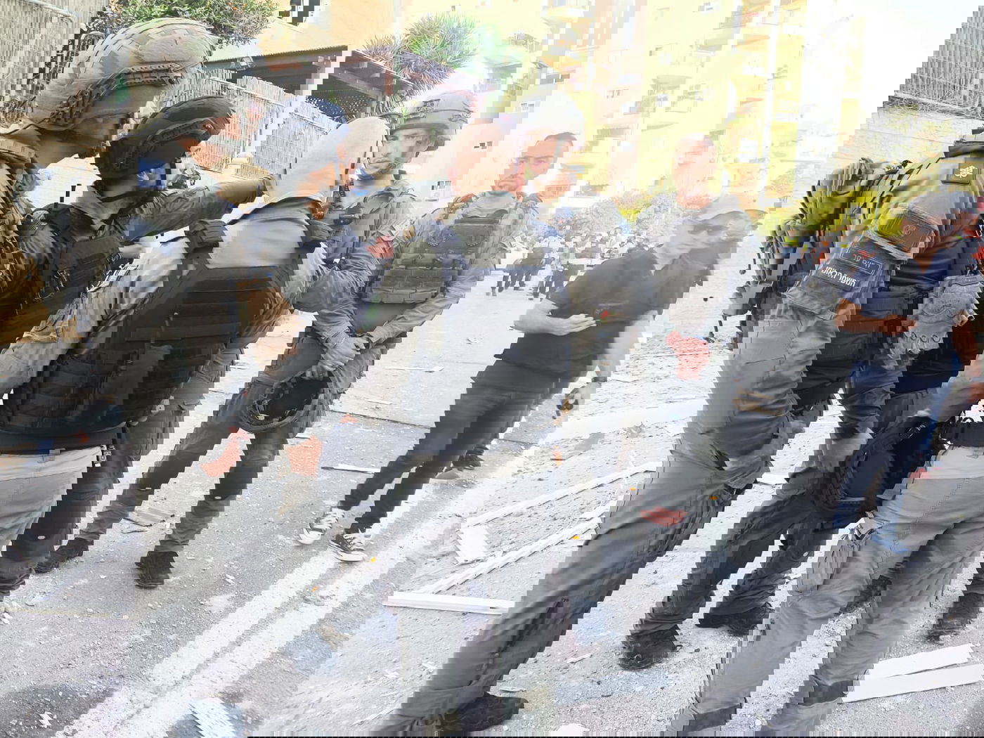 פעילות כוחות המשטרה בזירת הנפילה בבאר שבע