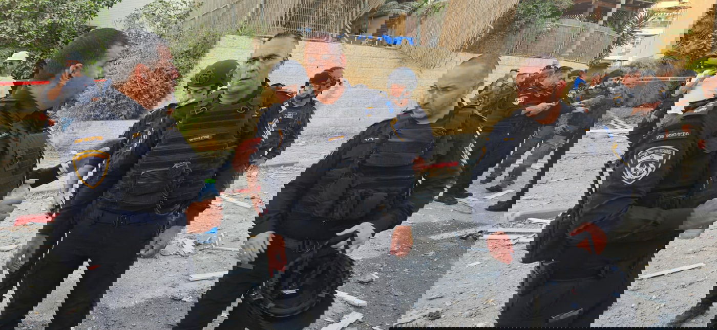 פעילות כוחות המשטרה בזירת הנפילה בבאר שבע