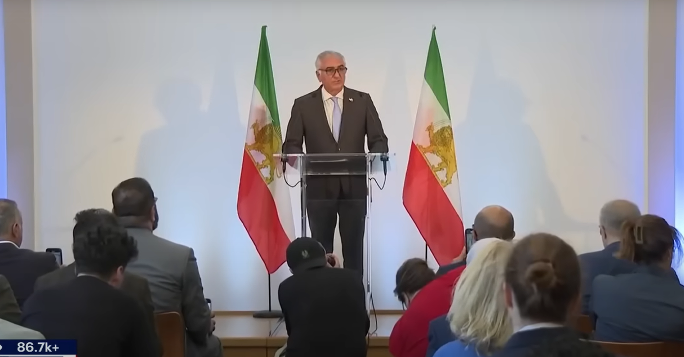 רזא פהלווי, בנו של השאה - במסיבת עיתונאים