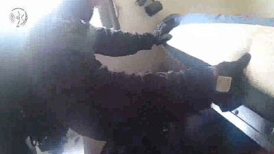 תיעוד ממצלמות הגוף: שוטרי יס"מ מחלצים דיירים לאחר פגיעת טיל איראני