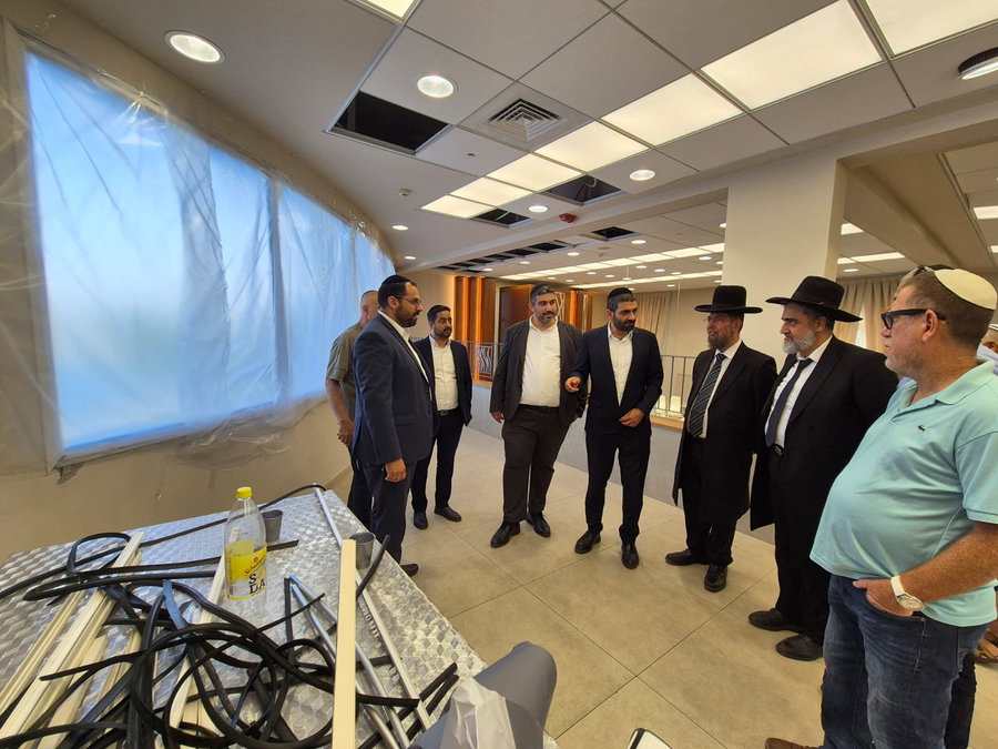 שר הדתות בביקור בנס ציונה