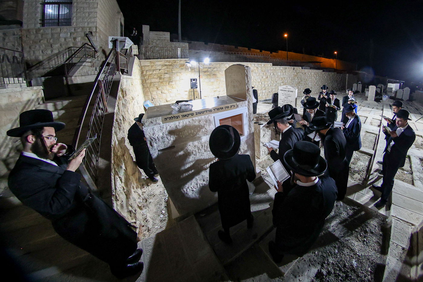 עליה לציון אדמו"ר מזידיטשוב שיקאגו זצ"ל