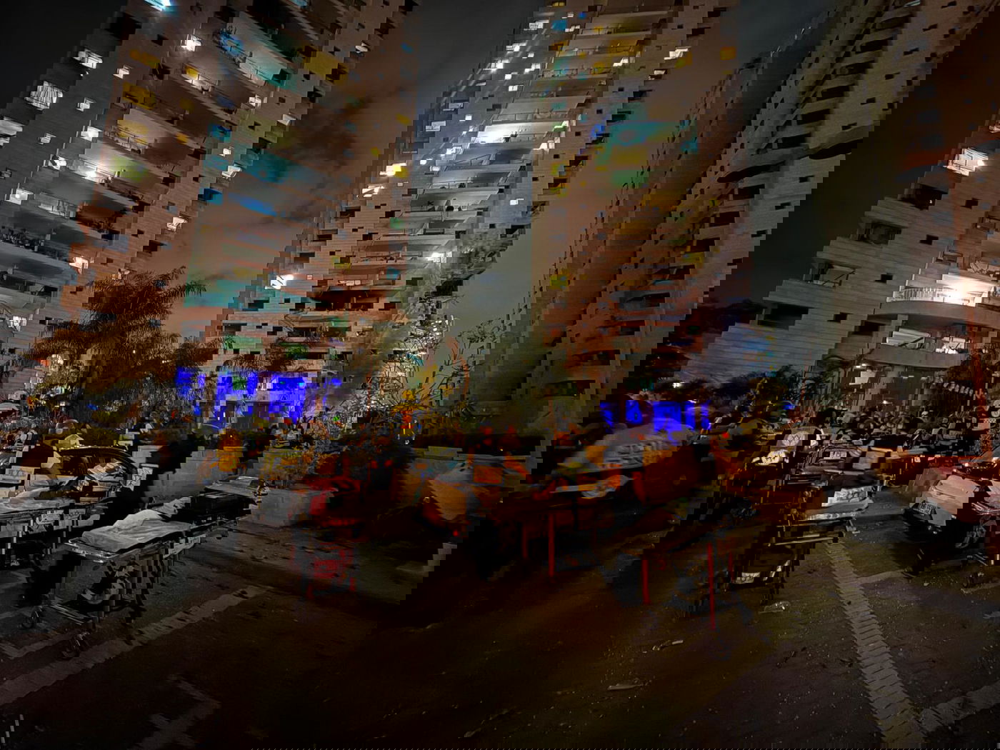 פעילי מד"א בזירות נפילת הטילים במבצע 'עם כלביא'