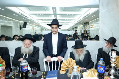  שמחת הבר מצוה לנכד הגאון ר' דוד פיינשטיין