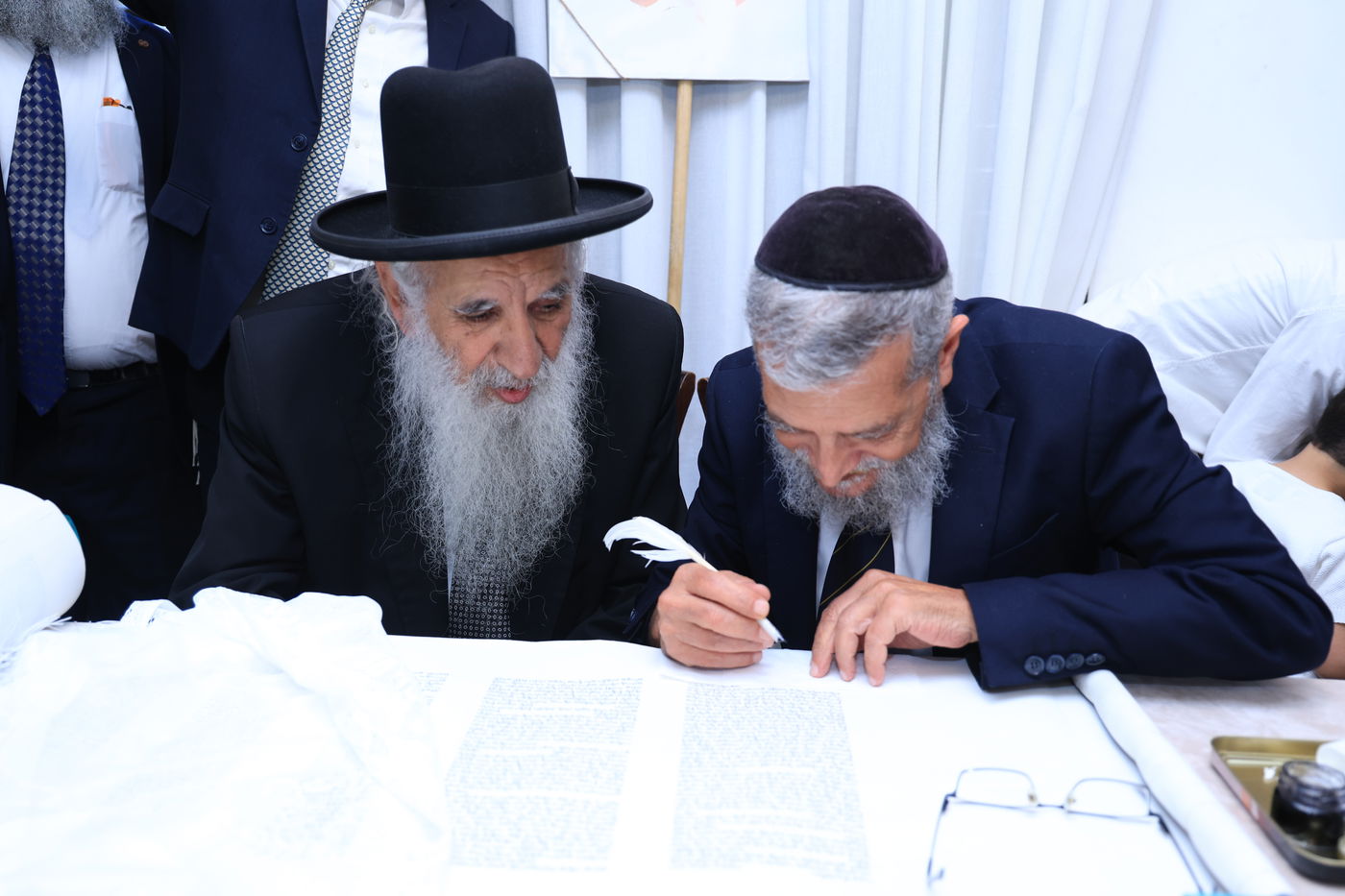 הכנסת ס"ת לקהילת 'היכל יוסף שלום'