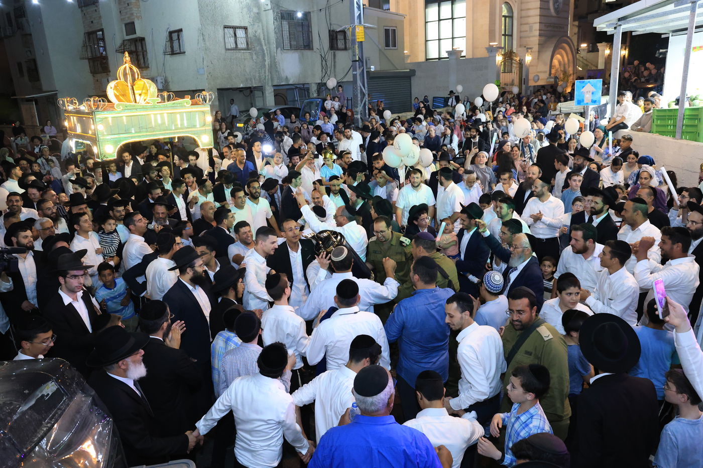 הכנסת ס"ת לקהילת 'היכל יוסף שלום'