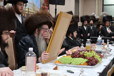 שבע ברכות בצאנז זוועהיל ע"י הנהלת הקהילה