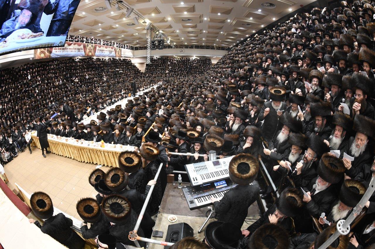 שמחת בית בעלזא - מעמד החתן מאל