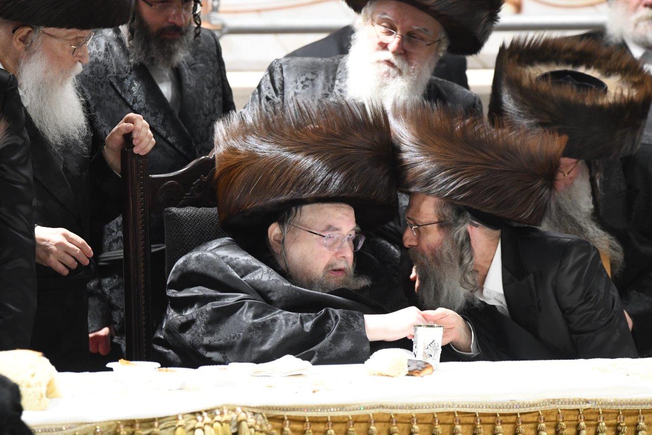 שמחת בית בעלזא - מעמד החתן מאל