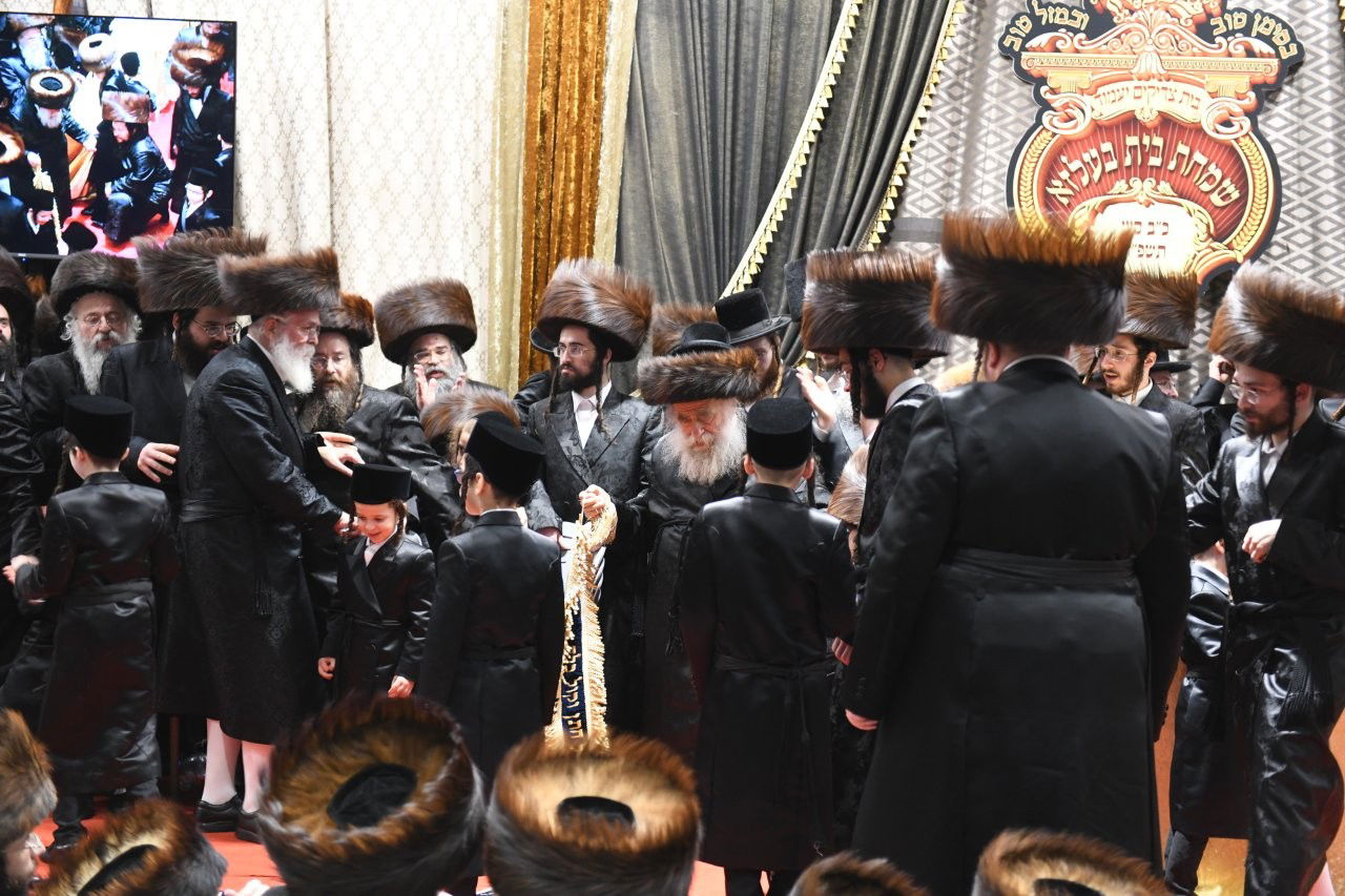 שמחת נישואי נכדת האדמו"ר מבעלזא