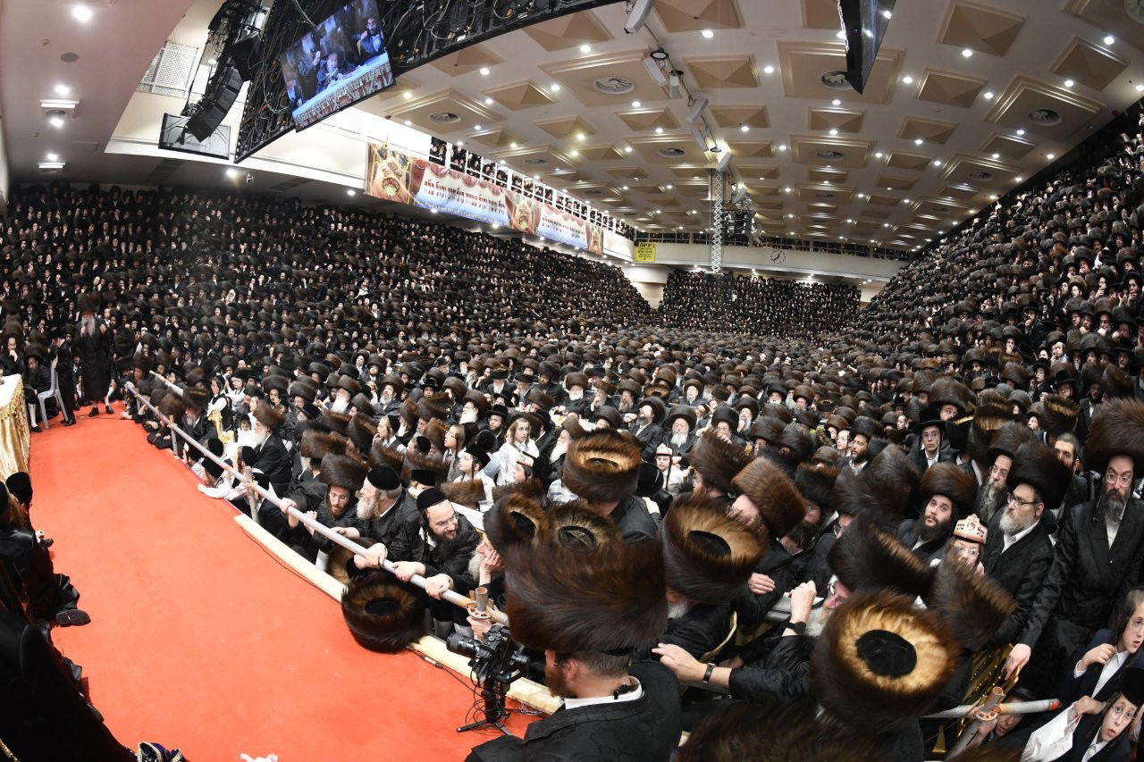 שמחת נישואי נכדת האדמו"ר מבעלזא