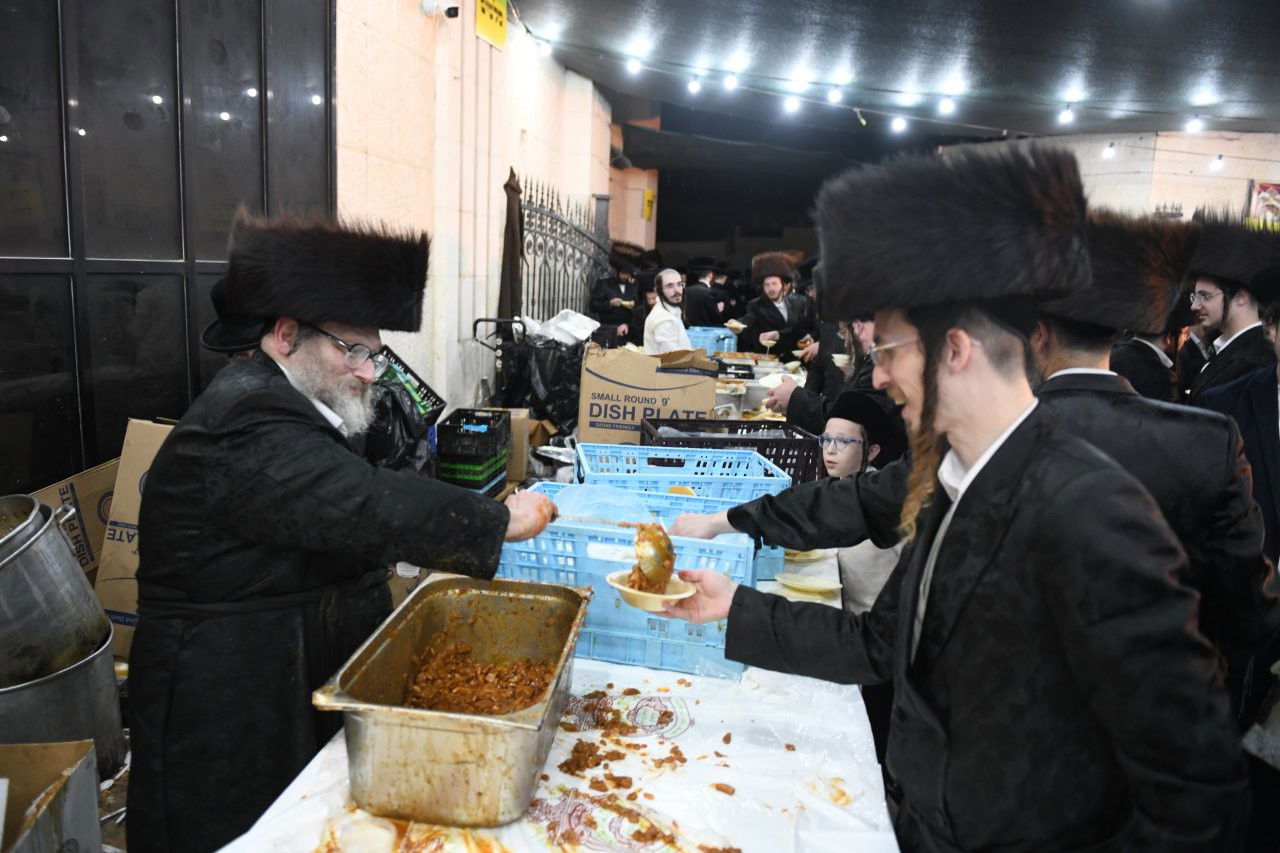 שמחת נישואי נכדת האדמו"ר מבעלזא