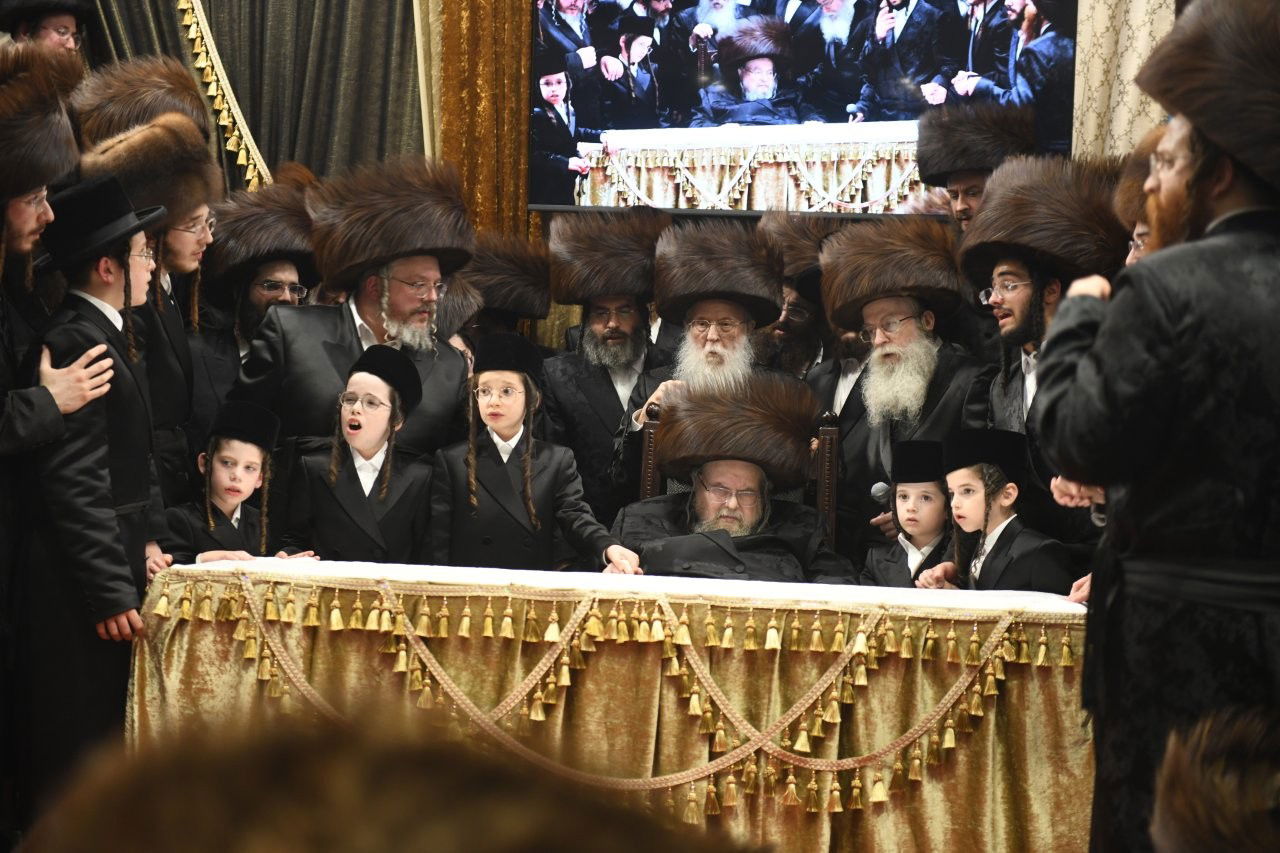 שמחת נישואי נכדת האדמו"ר מבעלזא