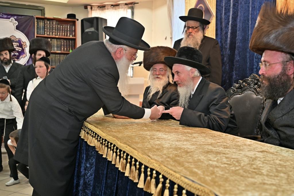 מעמד הכנסת ספר תורה לישיבת 'חיי תורה'