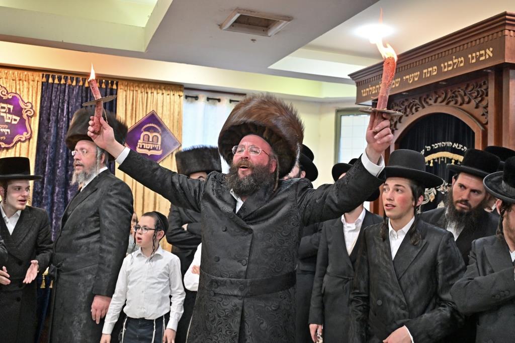 מעמד הכנסת ספר תורה לישיבת 'חיי תורה'