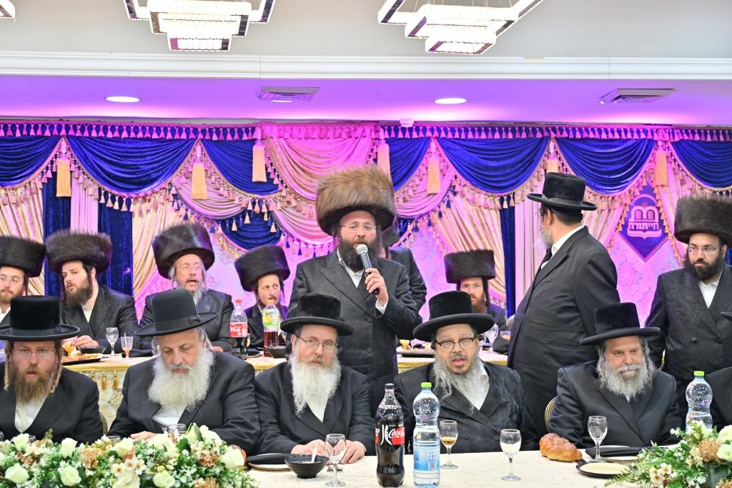 מעמד הכנסת ספר תורה לישיבת 'חיי תורה'