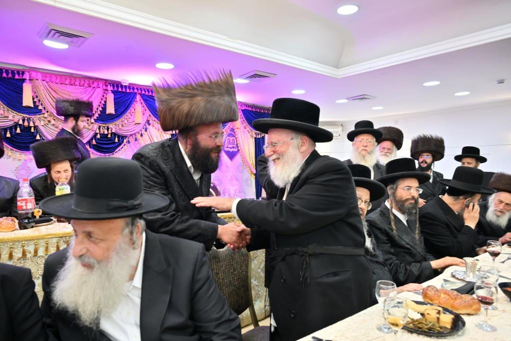 מעמד הכנסת ספר תורה לישיבת 'חיי תורה'