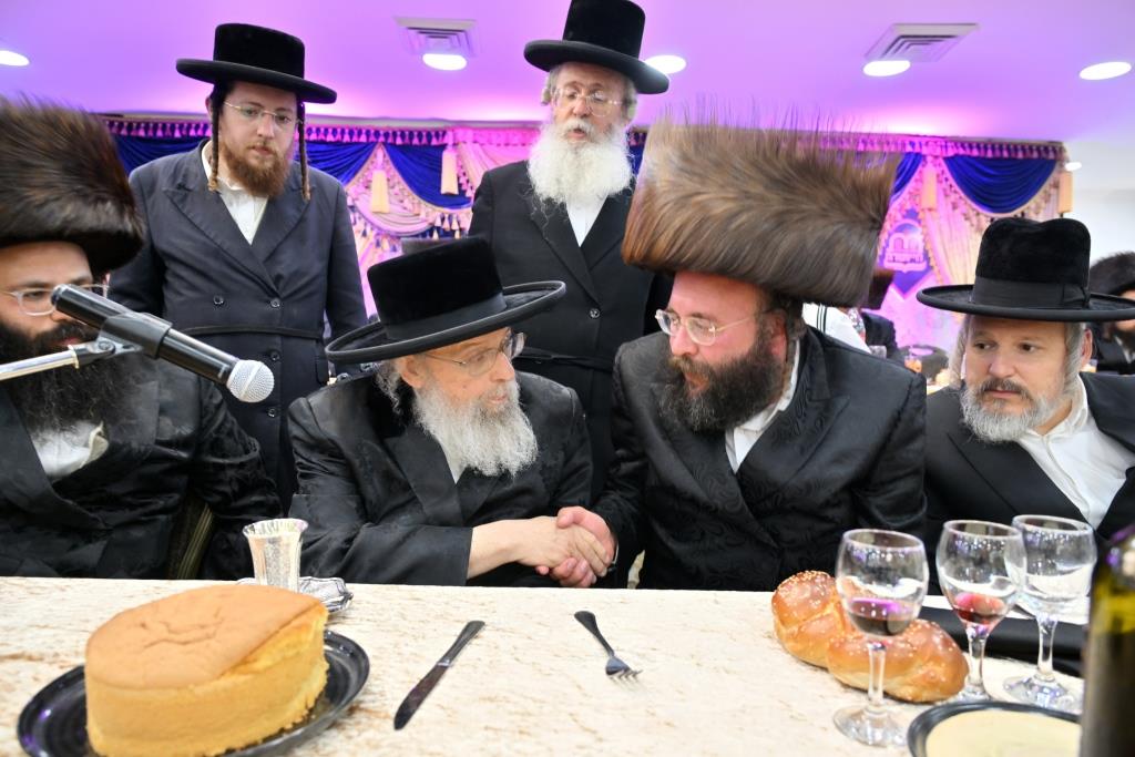 מעמד הכנסת ספר תורה לישיבת 'חיי תורה'