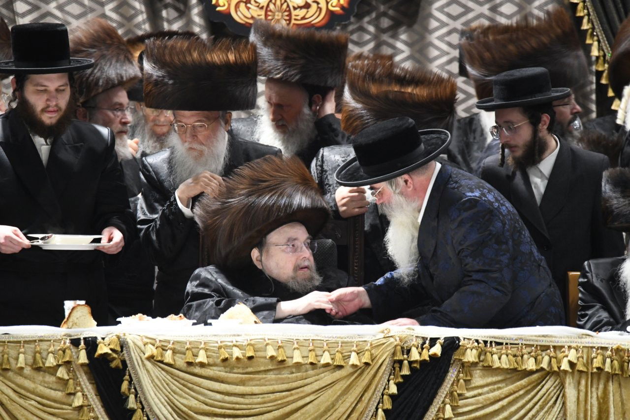 שמחת שבע ברכות המרכזי בבעלזא