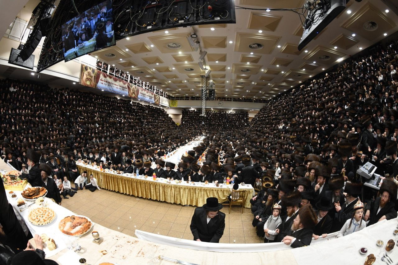 שמחת שבע ברכות המרכזי בבעלזא