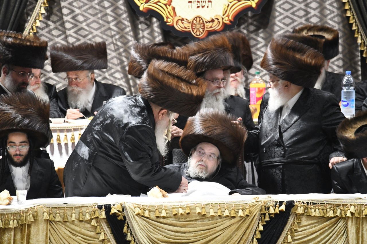 שמחת שבע ברכות המרכזי בבעלזא