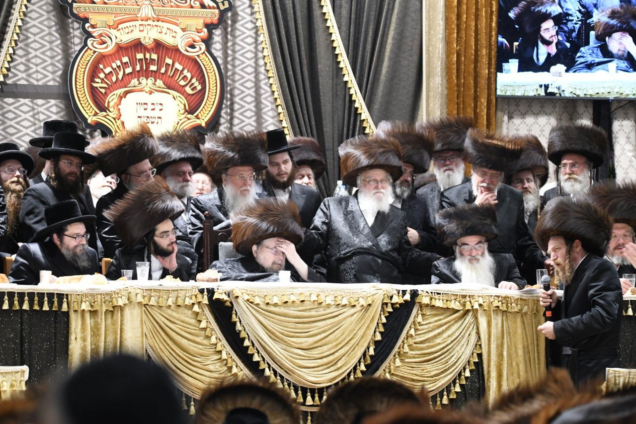 שמחת שבע ברכות המרכזי בבעלזא