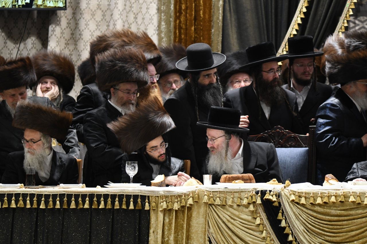 שמחת שבע ברכות המרכזי בבעלזא