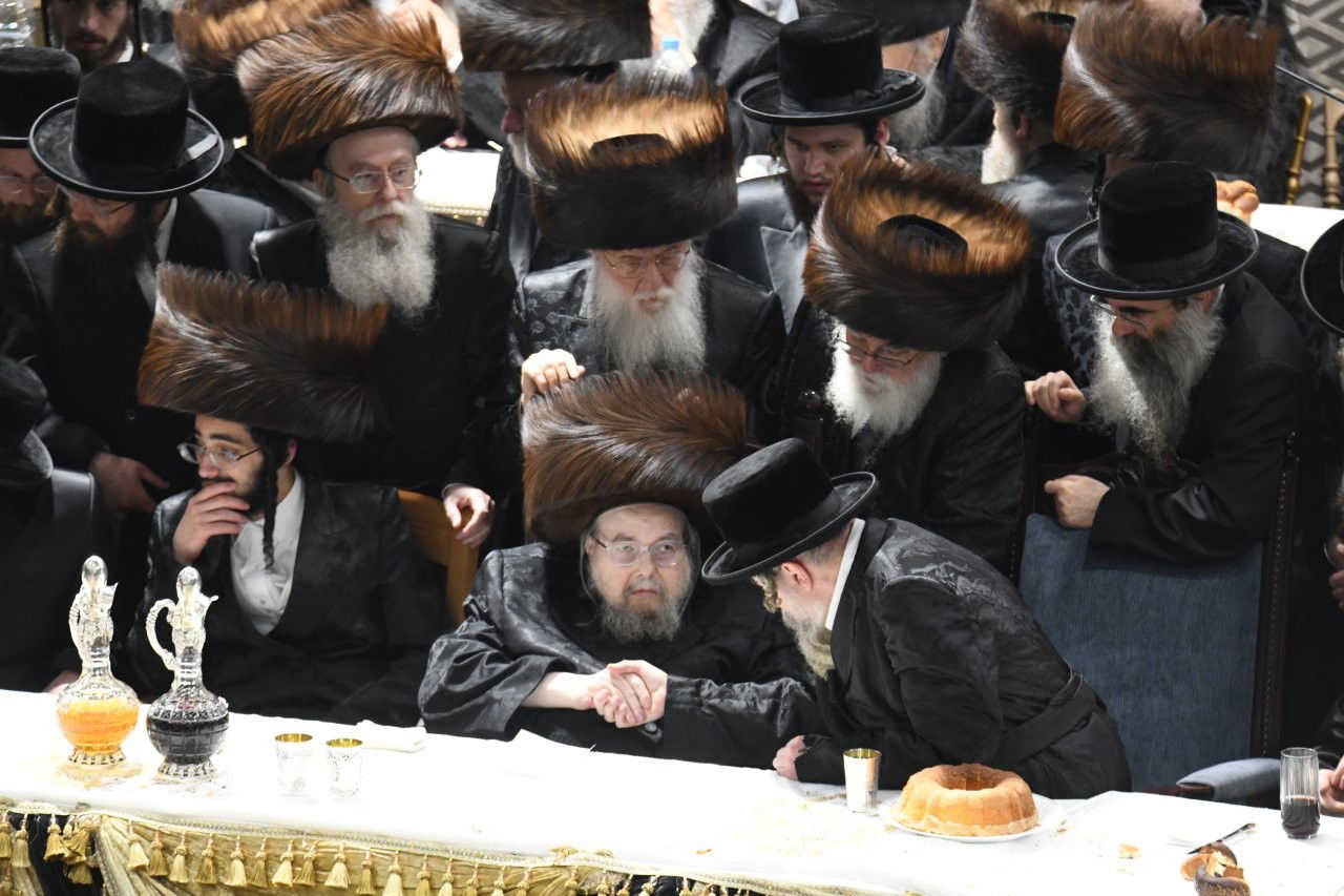 שמחת שבע ברכות המרכזי בבעלזא