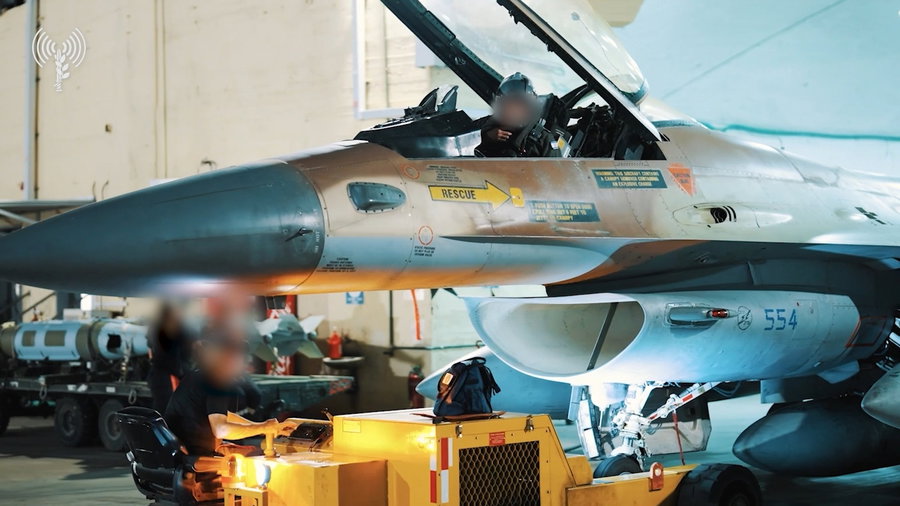 לקט תיעודים מפעילות חיל האוויר במהלך 12 ימי המבצע: