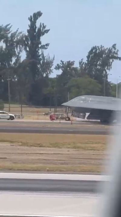 מפציץ B2 שהשתתף בתרגיל ההטעיה נאלץ לנחות נחיתת חירום בהוואי