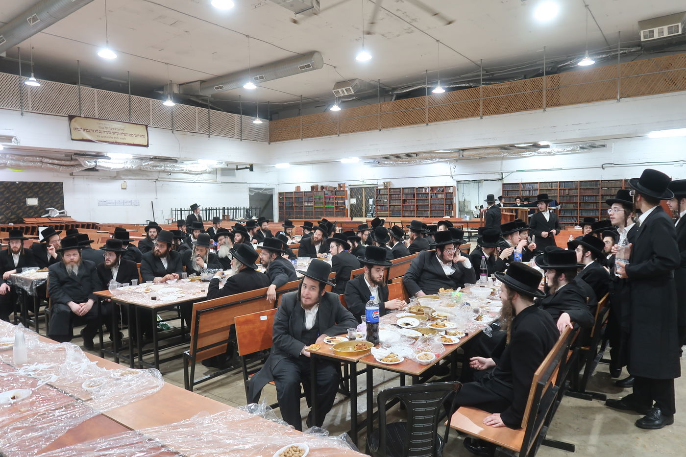 וואכט נאכט לבן הרב ישראל הגר