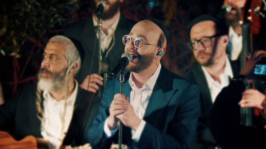 בלי בושה: מי גנב לפיני איינהורן את האייפון במהלך חתונה?