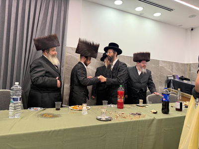 שמחת נישואי נכד גאב"ד מלבורן