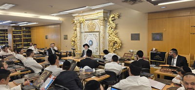 הגאון רבי שלמה ידידיה זעפראני בשיעור ב'יחווה דעת'