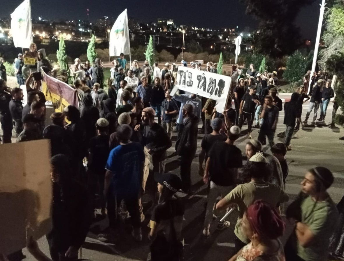 מהומות בבנימין | פעילי ימין ניסו לפרוץ למפקדת החטיבה: "ההפגנה הפכה לאלימה", חיילים הותקפו