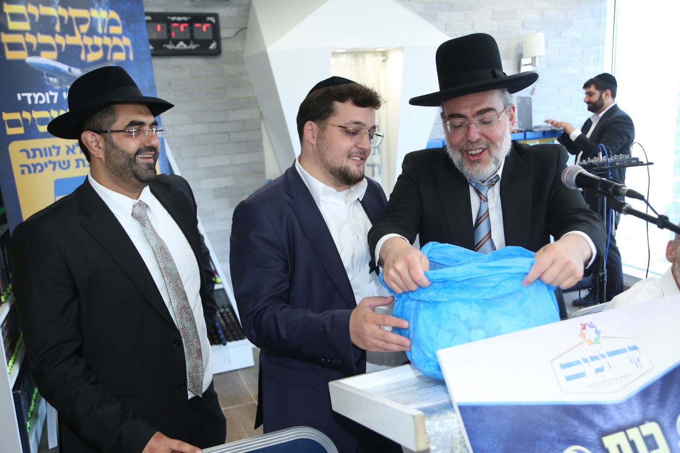 חגיגת הסיום במגדלי בסר