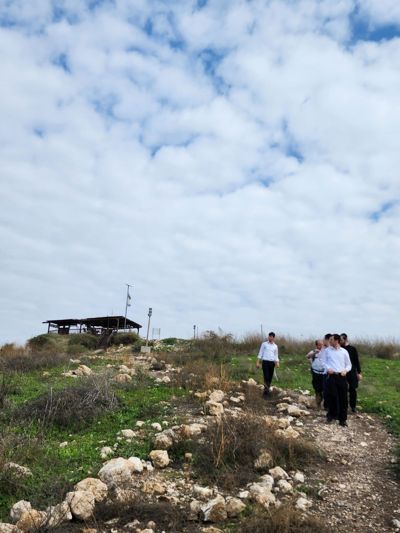 'מעלות יהונתן' - תצפית השנים מתל גמזו