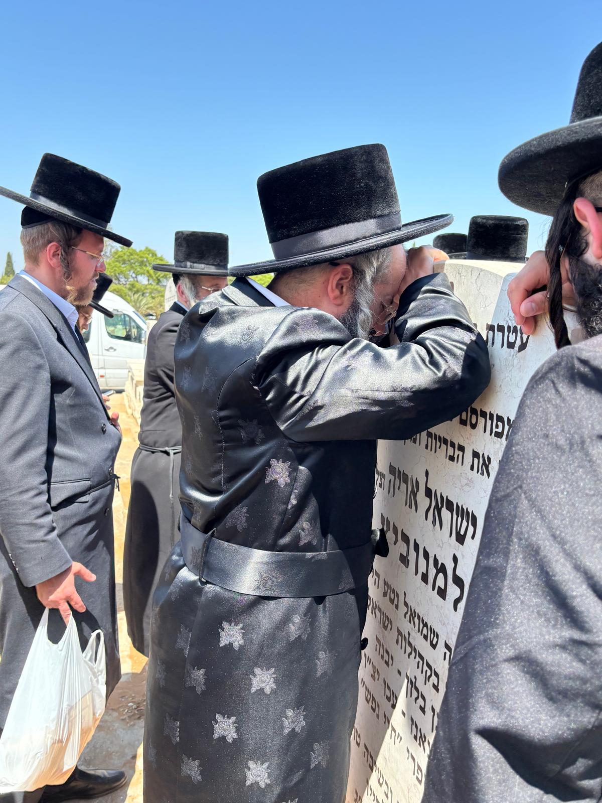 גאב"ד קהילת חיי נפש פוקד את הציון הק'