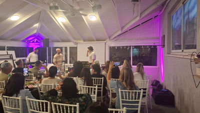 הזמר עומר אדם השתתף בהתוועדות חסידית; כך זה נראה