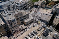 זירת פגיעת הטיל האיראני בבני ברק