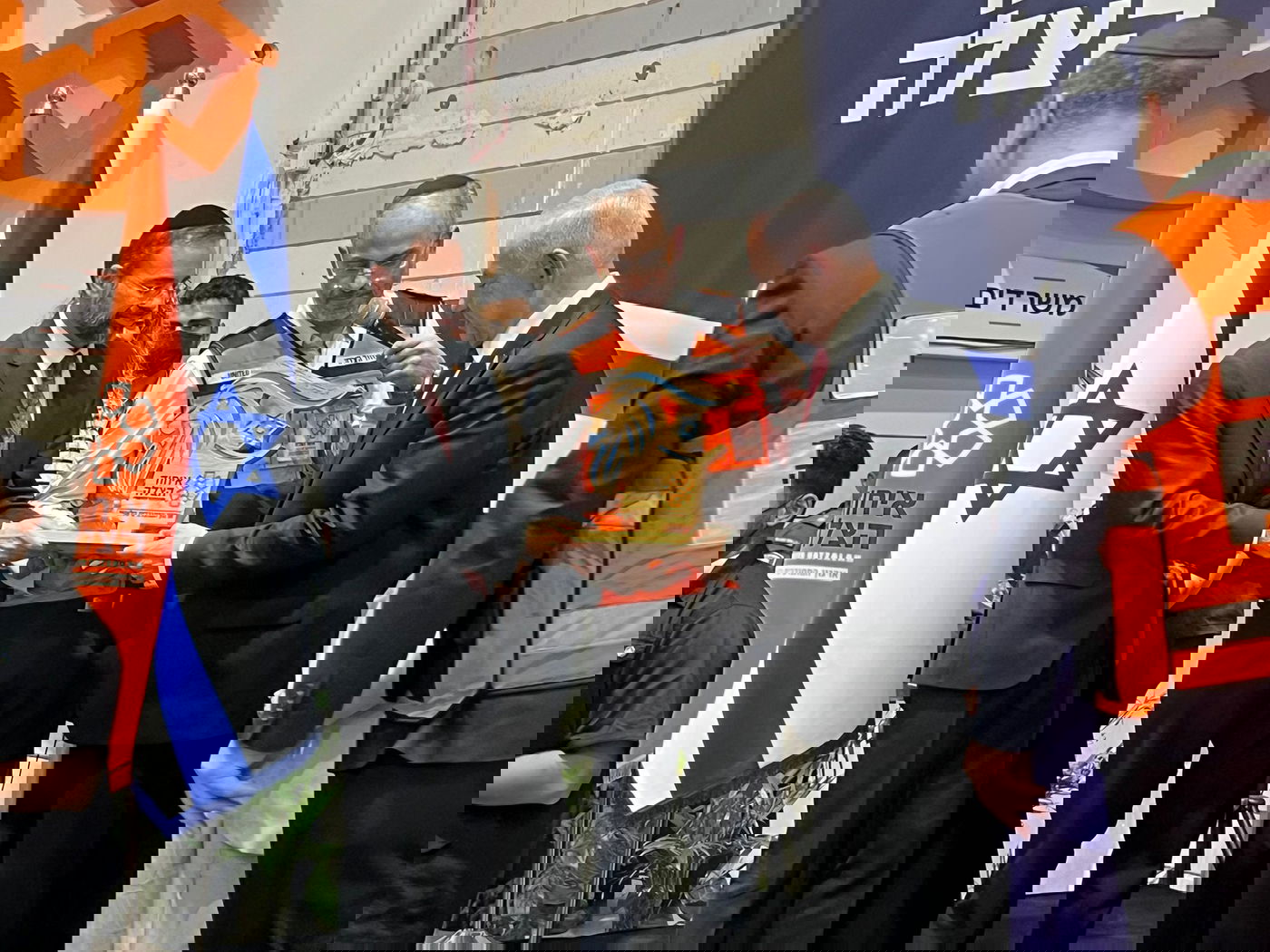 נתניהו ב'איחוד הצלה': "נכנסתם לתוך האש וההריסות, לחלץ ולהציל" | צפו