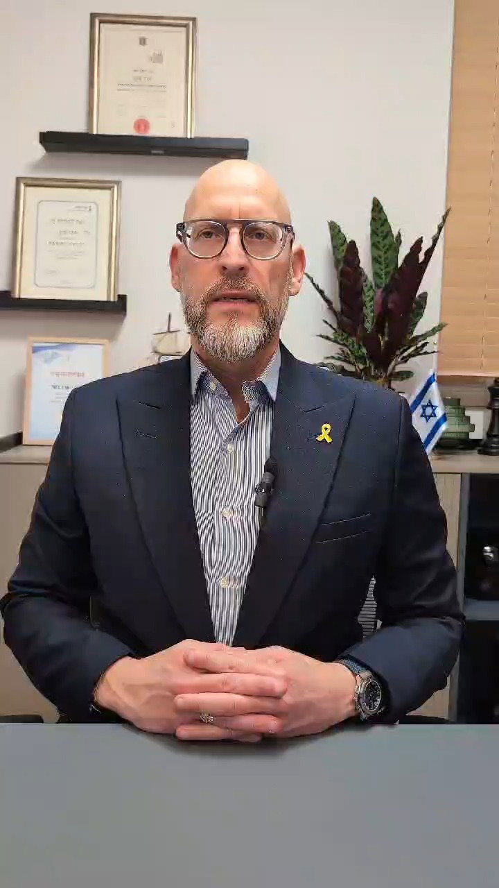 עו"ד ערן בקר