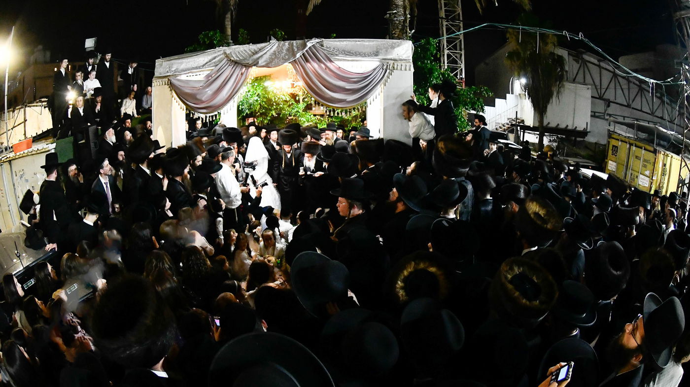 האדמו"ר מאמשינוב בחתונה בבני ברק